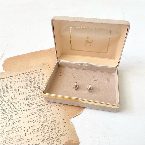 Nude Vintage Earrings Box Vintage Necklace Velvet Case Jewerly Box Neutral Taupe - Picture 3 of 10